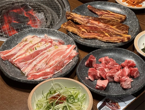 首尔弘大美食探店 这五家真的很不错，味道好价格实惠包的！